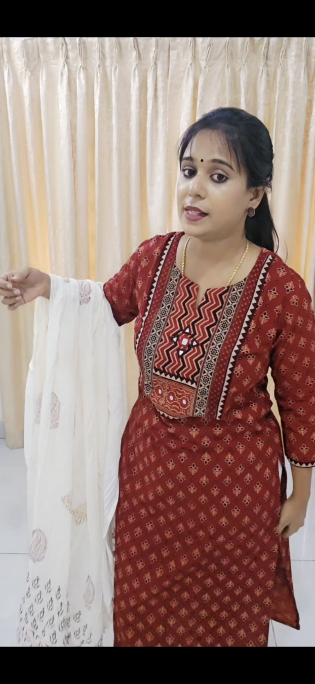 Maroon Cotton Suit Set with Mirror Work - Image 5